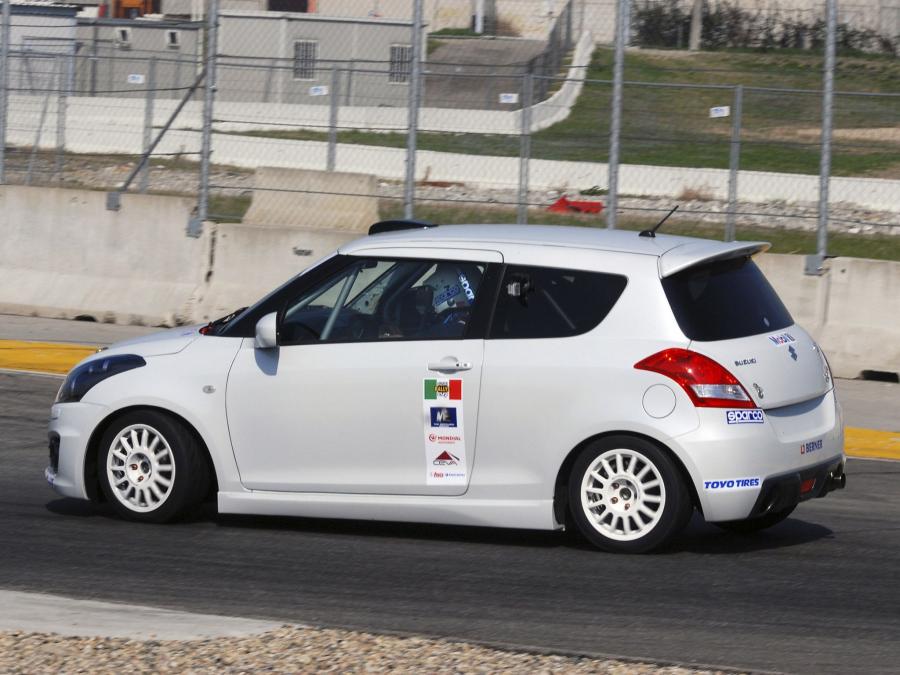  Suzuki Swift Sport Gruppo N 2012 года  (фото 4 из 12)